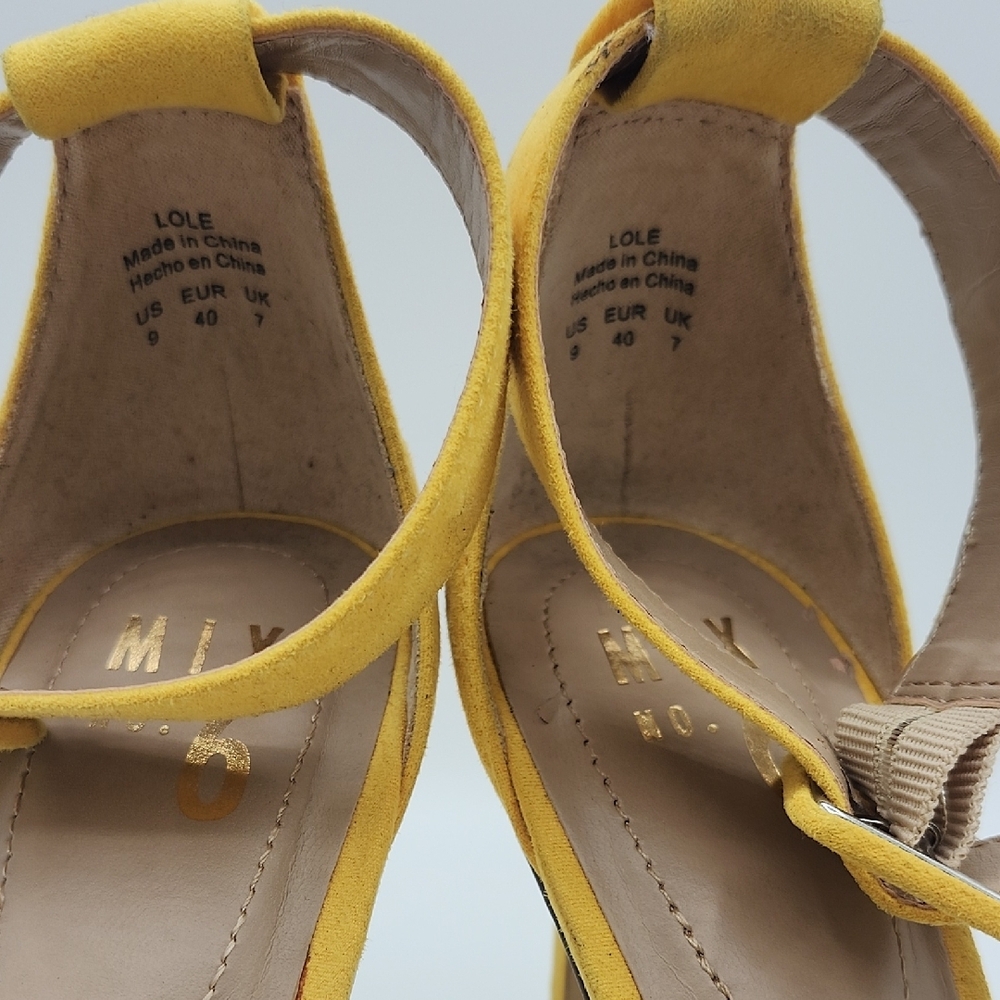 Mi Vibrant Yellow Heels - Picture 2 of 5